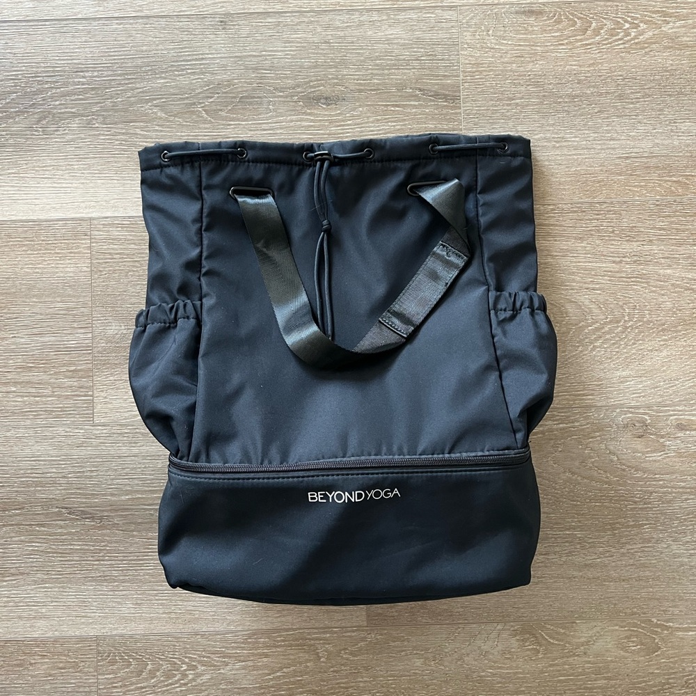 Beyond Yoga bag